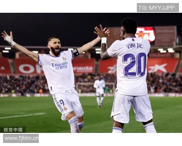 西媒报道皇马坚决不放维尼修斯免签离队若不续约将果断转手处理