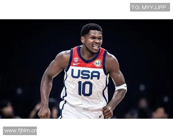 爱德华兹上半场表现亮眼15投6中三分球命中率不佳但仍斩获17分 爱德华兹上半场表现亮眼15投6中三分球命中率不佳但仍斩获17分