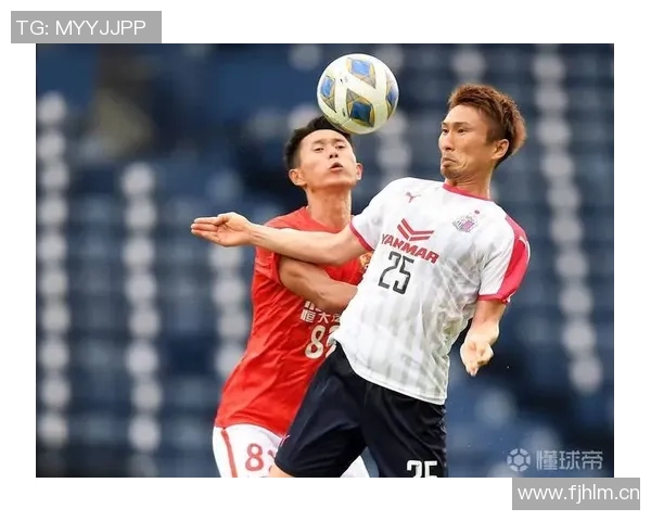 小卡激励龙狮球员继续拼搏明年再战期待重聚的信心与决心 小卡激励龙狮球员继续拼搏明年再战期待重聚的信心与决心