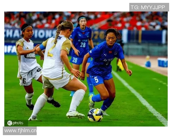 武汉女足主帅分析五线作战挑战强调奥克兰联身体素质与侵略性优势 武汉女足主帅分析五线作战挑战强调奥克兰联身体素质与侵略性优势