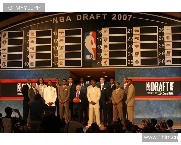 美媒对比杰夫格林与KD新秀赛季定妆照展现岁月轮回之美