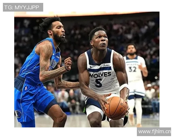 爱德华兹首战狂砍41分打破队史纪录超越唐斯36分的辉煌表现