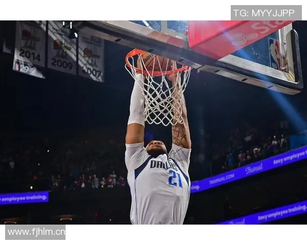 基德透露加福德今日训练状态良好明日将根据身体反馈做进一步评估