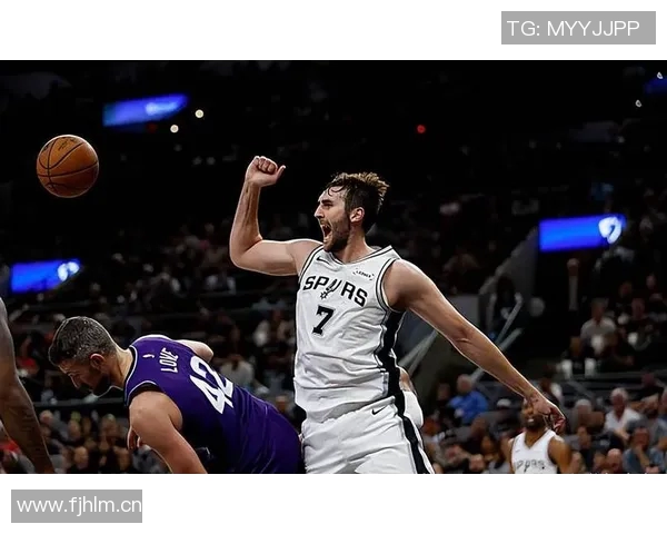 媒体人分析马刺外线失准文班失误合理科内特双塔组合效果显著