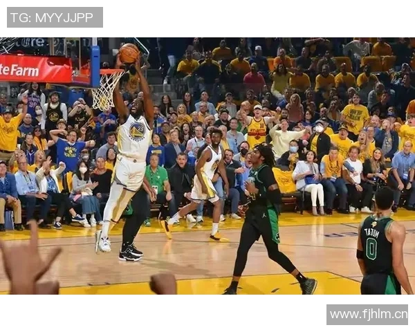 波斯特表现出色八投四中贡献十分三篮板四助攻三分球命中率高达五成 波斯特表现出色八投四中贡献十分三篮板四助攻三分球命中率高达五成